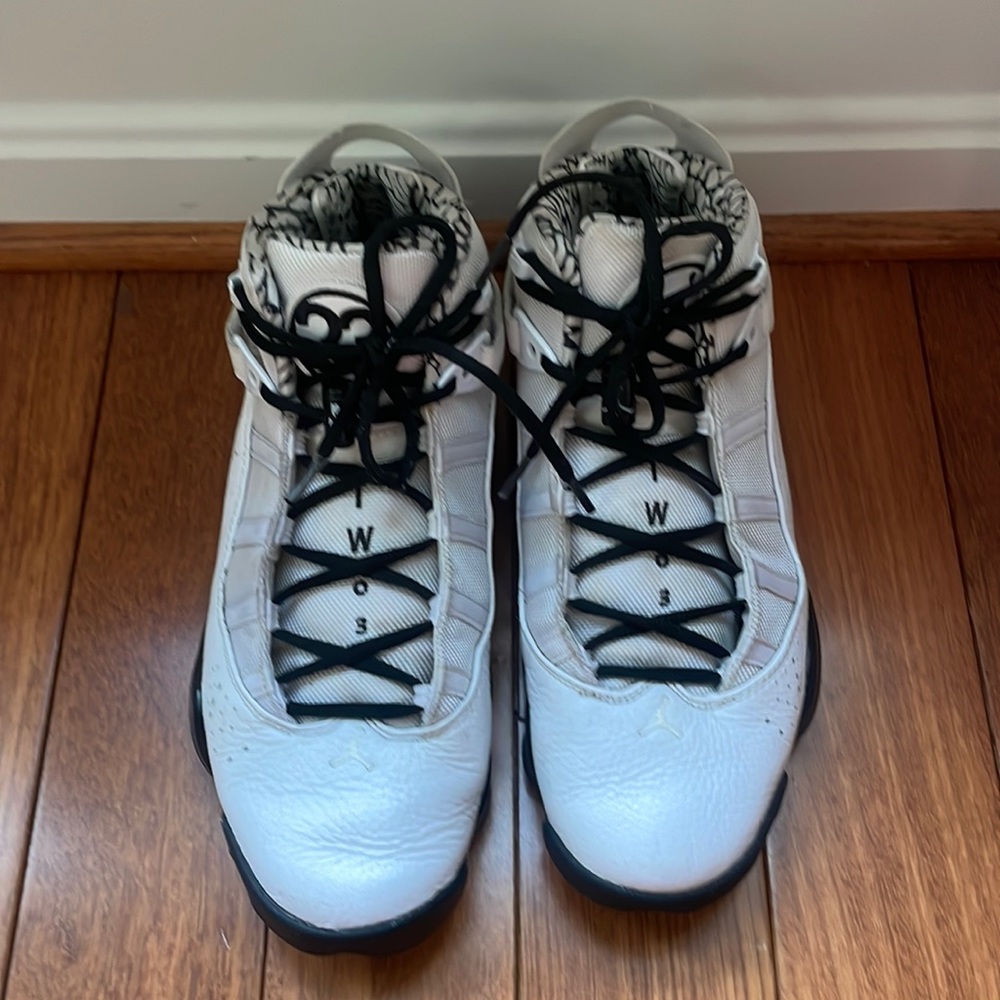 Jordan 6 Rings size 10 white like new